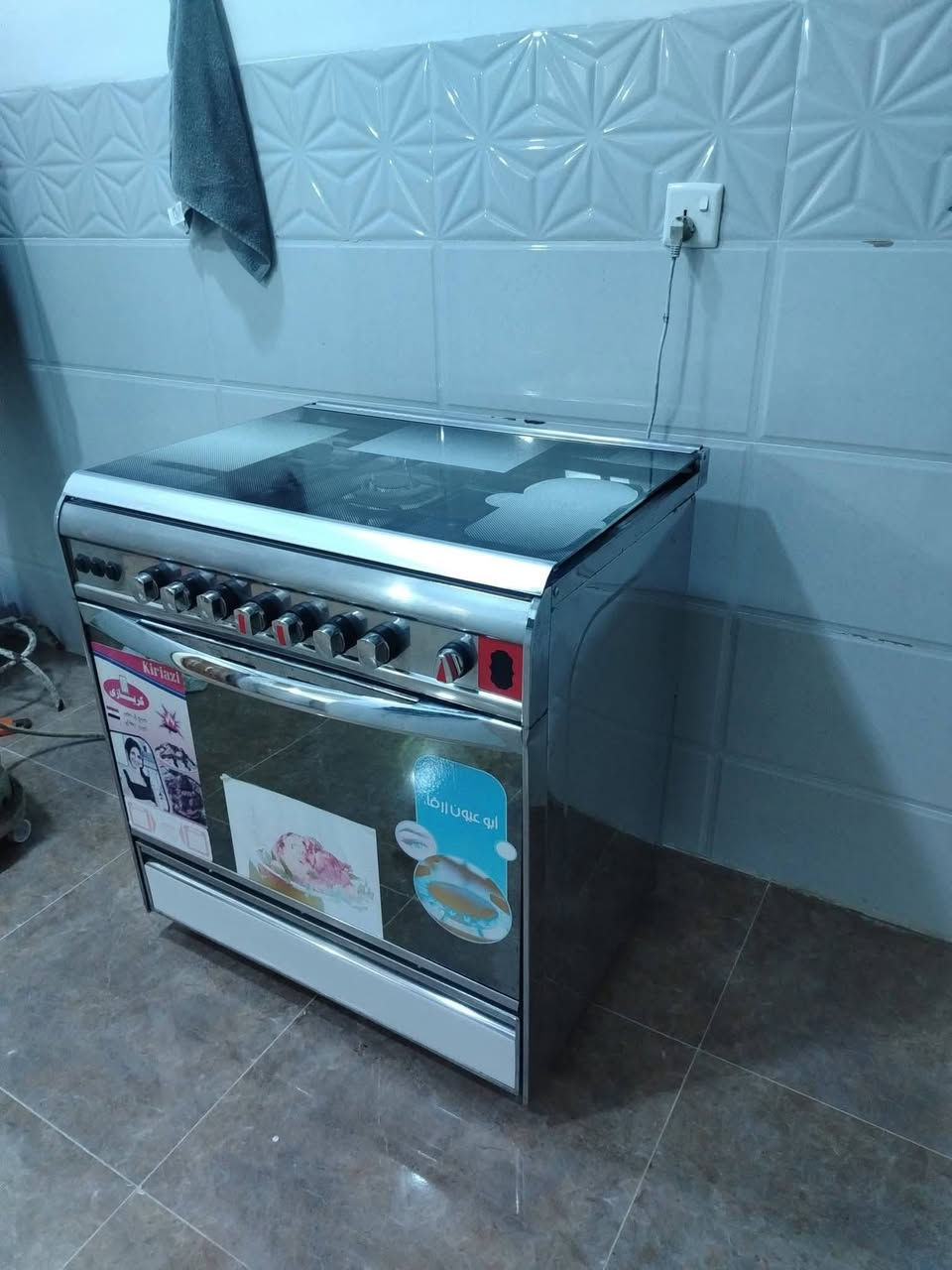 طباخ للبيع السعر ٢٠٠ ***********
