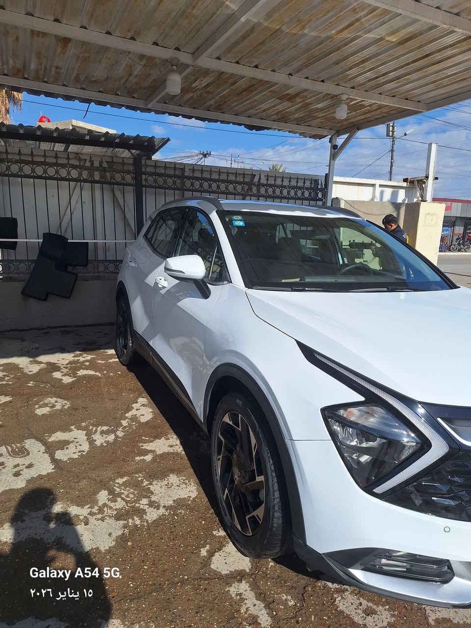 كيا سبورتج 2023
المواصفات الدولية
1.تشغيل عن بعد 
2.حساسات أمامية وخلفية 
3.تدفئة بالكشنات والاستيرن 
4.كشنات كهربائية 
5.كامرة خلفية 
6. مثبت سرعة 
7.مانع انزلاق 
8.شاحنة لاسلكي 
9.منافذ شحن بالكشنات
10.نزول منحدرات
#ملاحظة بيها نص الجاملغ الأيمن حار 
السعر 215 ورقة 
***********
