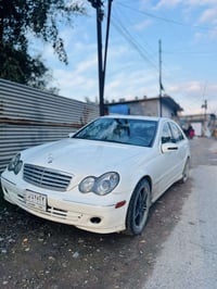 مارسدس أم عيون موديل 2007 رقم بغداد مشروع وطني سياره فول فتحه كشنات كه...