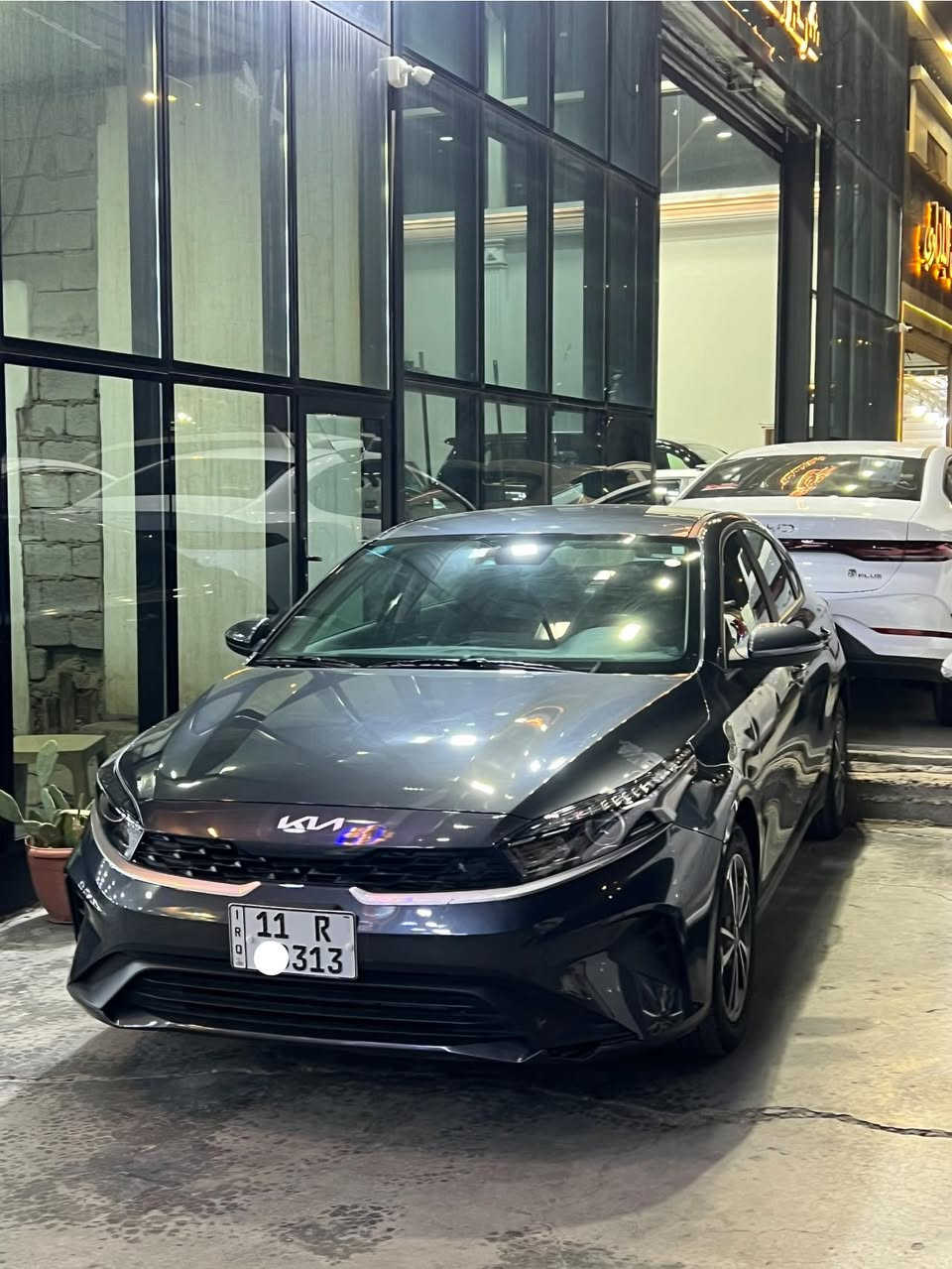 السلام عليكم 
فورتيات/ 2024امريكي 
عدد الممشى⬇️
ألون الابيض /ماشي10الاف
ألون الرمادي/ماشي16الف
الضرر ‼️بابين والاخره قبق صندوق فقط 
~~~
للأتصال على هذا الرقم 
{***********}
