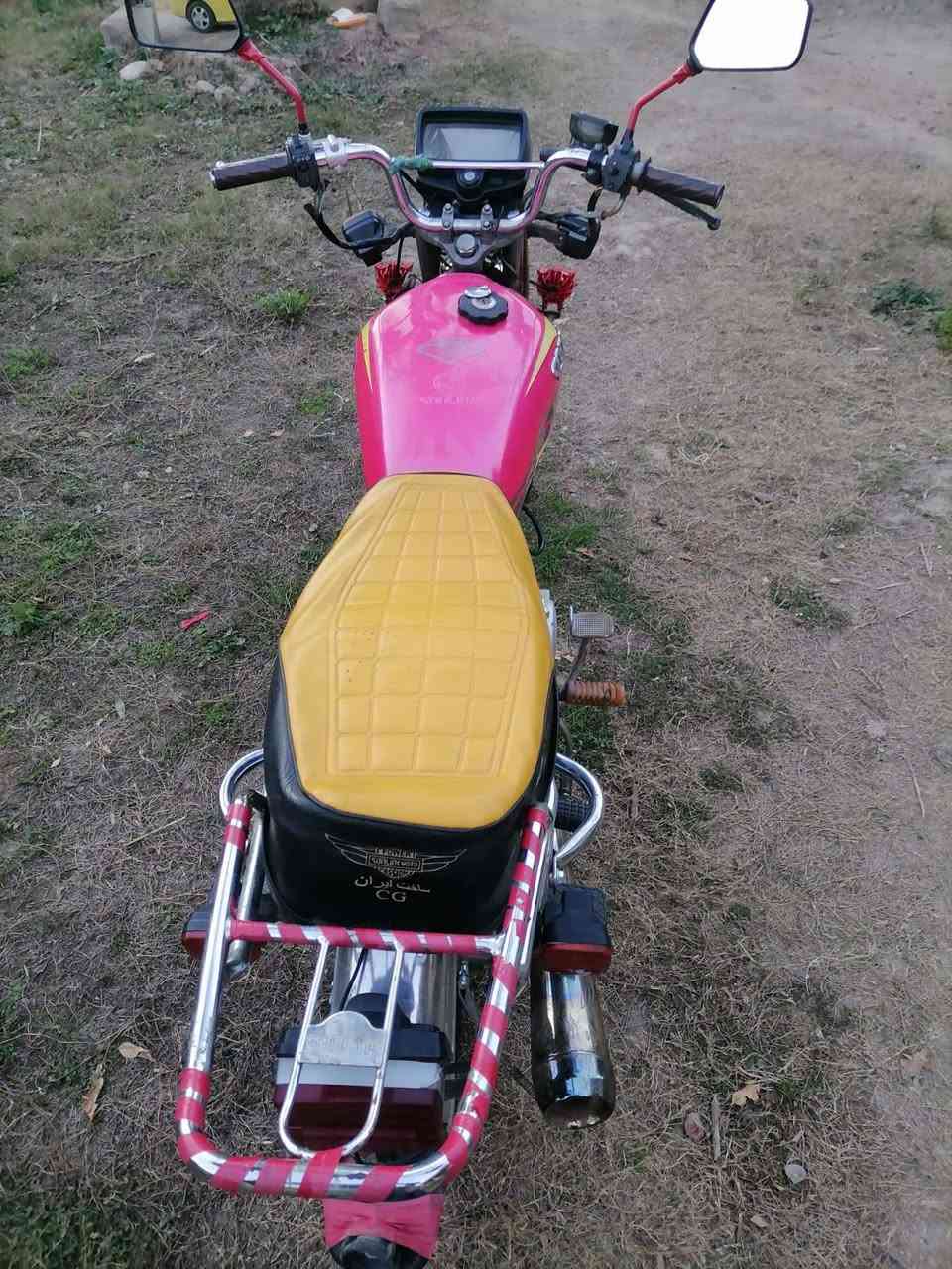 السلام عليكم للبيع دراجه سيفان موديل 2023 دراجه نظيفه محرك مكفول كهربائيات كله شغاله مابيه اي نقص أوراق اصوليه كارتونيه ومنفيس مامكمركه لايتات بومه تايرات جدد بدون كمرك السعر 525 وبيه مجال للطيبين المكان بغداد المدائن سلمان باك الاستفسار أكثر الاتصال على الرقم *********** ولي ماعاجبه السعر لا يعلق ويكسر بحلال العالم
