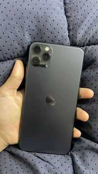 جهاز 11 برو ماكس للبيع الجهاز مكفول من كلشي السعر 400 وبي مجال  اتصل 0...