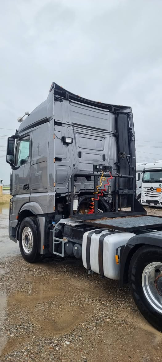 معرض (طيب) ***********
