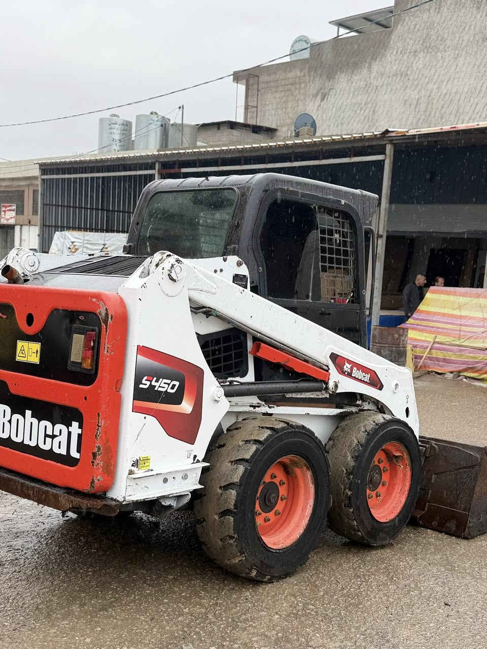 سلام عليكم
بوب كات للبيع
موديل ٢٠١٧
حجمs450
ره قم سليمانى سنوى جديد رقم 
مكان سليمانى 
***********
