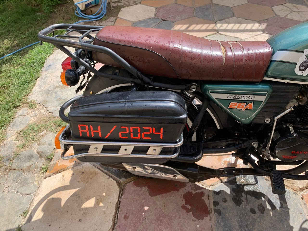 السلام عليكم دراجه دايوان موديل ٢٤دراجه فول مناقصها شي نضافه مكينه كلها تمام دراجه ماعايزها شي كلها شغاله من طول للطول نضافه شوفت عينك  دراجه ماشاء الله عليها سعر مليون وربع ١٢٥٠بيها مجال للشراي اتصل ***********رقم
