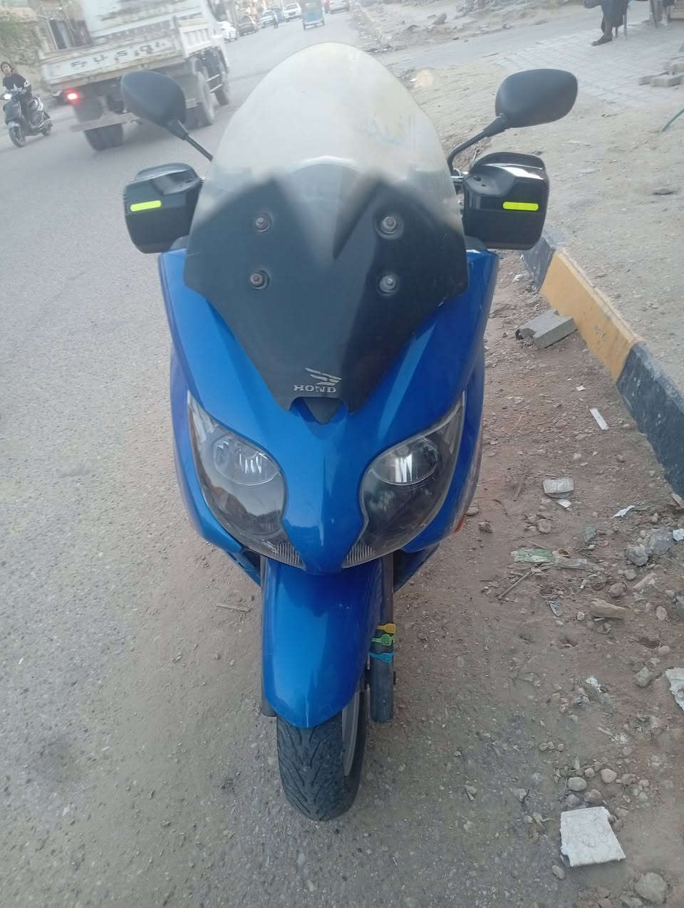 سلام عليكم فورز 010مكينه نعمه وشلعه كهرباياته كله شغاله تخم تاير زنون عالي ناصي اي بي اس ام بي ثري عميه بلاد وهاي نضافته كدامكم وحلى من الصورة دراجه تخبل بمعنه الكلمه السعر خاص الشراي يتصل رقمي ***********العنوان كربلاء بيها اوراق منفيس
