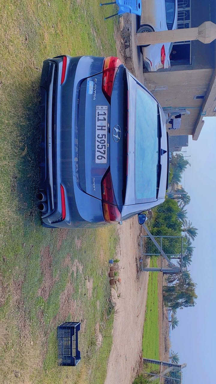 السلام عليكم النترا سبورت سلفر موديل 2018وارد كندي  ضرر بس بنيد وبارد جاملغ خلفي السونار بصور فول مواصفاتت
تدفئه مقاعد 
تدفئة ستيرن 
شفتات سرعه
فتحه
بصمه 
بصمه ابواب 
ترحيب ابواب اضائه
ويل سبورت 18
مقاعد جلد 
محرك 1600 توربو 
تزويد صفاره توربو 
اشارة مري 
كزوز رياضي 
نضام ايكو سبورت 
لد امامي خلفي 
رقم جديد السياره اي نقص مابيها  السياره ب128 وبيها مجال شي بسيط  تعال شوف وكلب عجبتك خير وهلا ماعجبتك ان شاء تاخذ احلا منها مكاني المحموديه ************************
