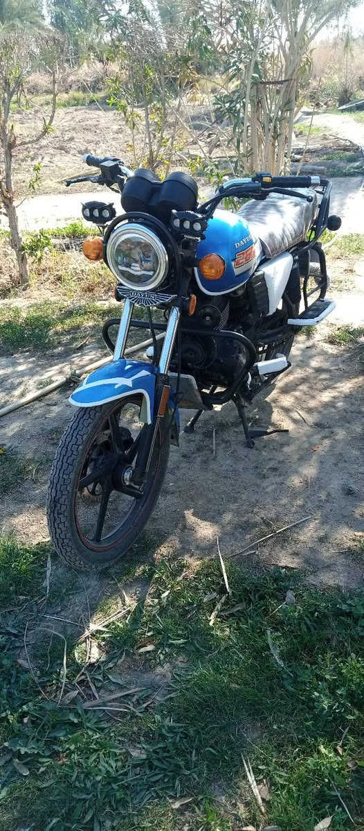 سلام عليكم دراجه دايون للبيع كفاله عامه تيرات جدد كهربائيات كلها شغاله ستعمال شخصي دراجه فول خير من الله محرگ 200 موديل 2020 طالعه با 21 وراق اسكنر العنوان حله حمزه الغربي ***********
