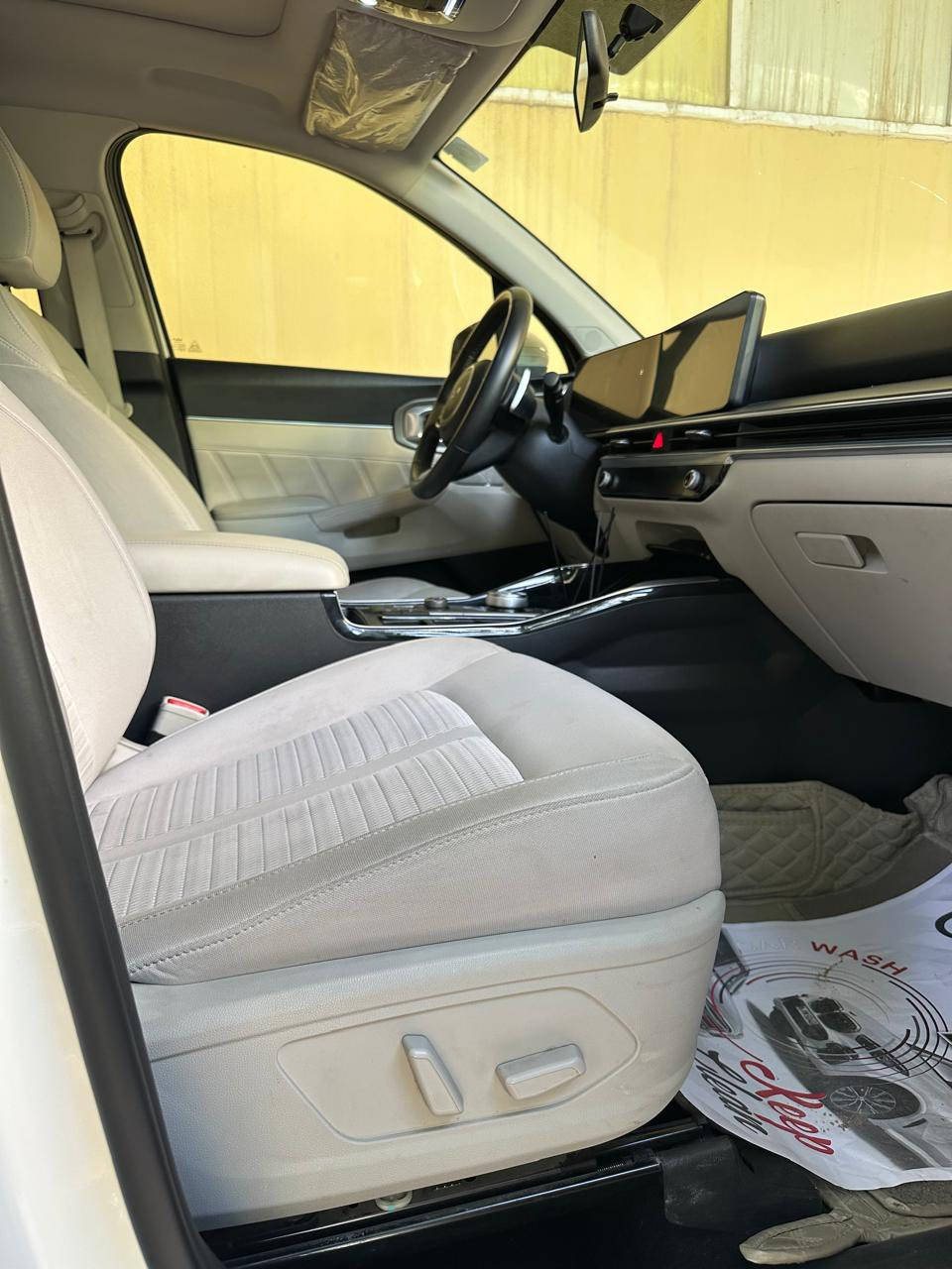 سلام عليكم سورنتو مديل 2025 فول للاخير بنراما سياره محرك 4 سلندر رقم بغداد بسمي سعر 275  مكاني نجف ***********
