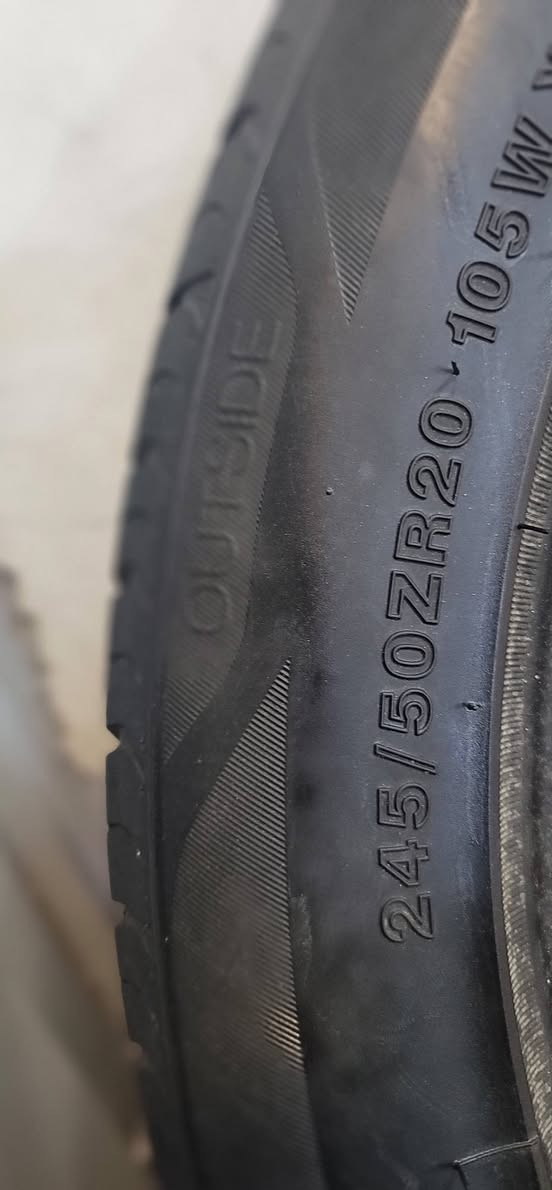 السلام عليكم زوج تايرات مستخدمه نضافه فول انتاج 2024   
قياس 245/50/20
السعر ٦٠ او بي مجال بسيط 
الكراده مجمع المشن مجاور مطعم ابو داوود 
***********
