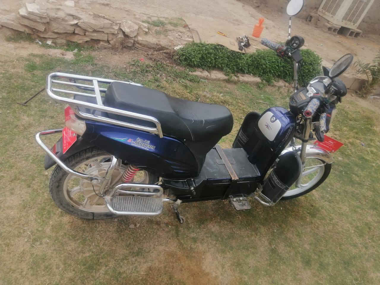 سلام عليكم من رخصت المسؤل يوجد موطور شحن للبيع موديل ٢٤ باتريات 32 انبير يقرن 10 سعره 500


**إذا كنت صاحب هذا الإعلان وتريد حذفه لأي سبب، رجاءا أرسل رسالة إلى الدعم الفني**