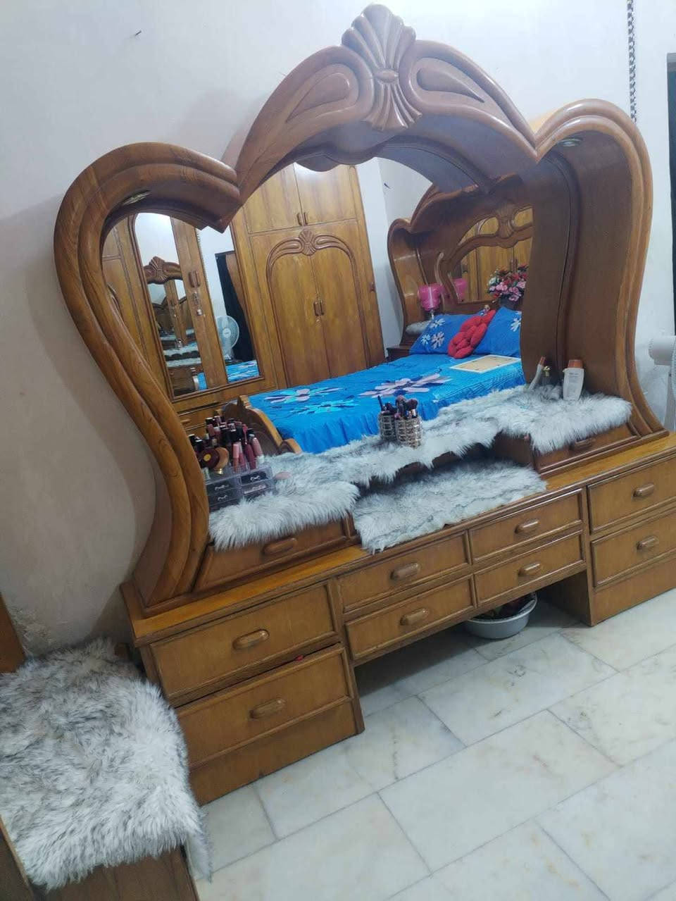 غرفه نجاره تسكام صاج استعمال قليل بمليون 
 محاويل 
العنده اغراض اوغرف نوم انشرهن وعلبيع الي نسبه بسيطه يتفضل خاص
 تابعني ليصلك كل جديد


**إذا كنت صاحب هذا الإعلان وتريد حذفه لأي سبب، رجاءا أرسل رسالة إلى الدعم الفني**