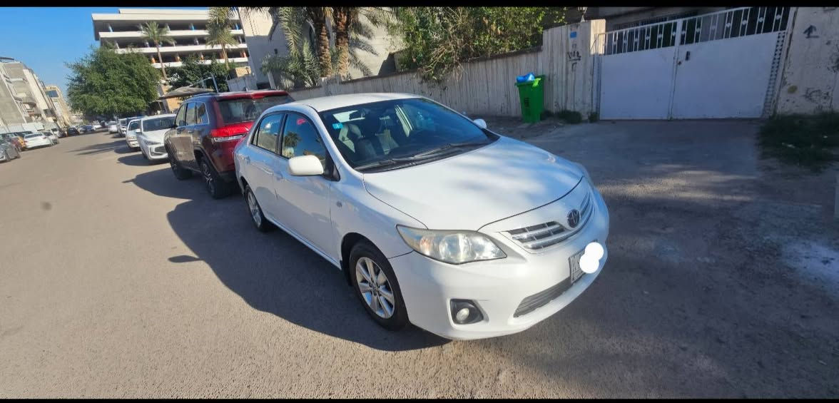 🚗 للبيع تويوتا كورولا خليجي ياباني للبيع فقط🇯🇵🇯🇵🇯🇵🇯🇵
الموديل: 2011
رقم: بغداد الماني
سنويه : تسقط ب29
الممشى: [104] كم حقيقي
ناقل الحركة: [أوتوماتيك مكفول]
اللون: [ابيض]
الحالة: جيدة جداً
المكيف : ثلج🥶
محرك :1800 مكفول
سويج عدد 2شركه
💰 السعر: [136$] بيه مجال بسيط 
📞 للتواصل: [*********** وبيه وتساب]
الموقع: [بغداد / الكرخ] 
ملاحضه: سونار البارحه سويتله وسياره  بيه صبغ باب السياق وصبغ الباب خلف الصدر موجوده الصور بل منشور قبل صبغ  بدون دواخل الداعميه الامايه مصبوغه للجماليه  بيه حالوب  محسوب عل عدد الاصابع تواصل وياي بعد 12 الظهر
