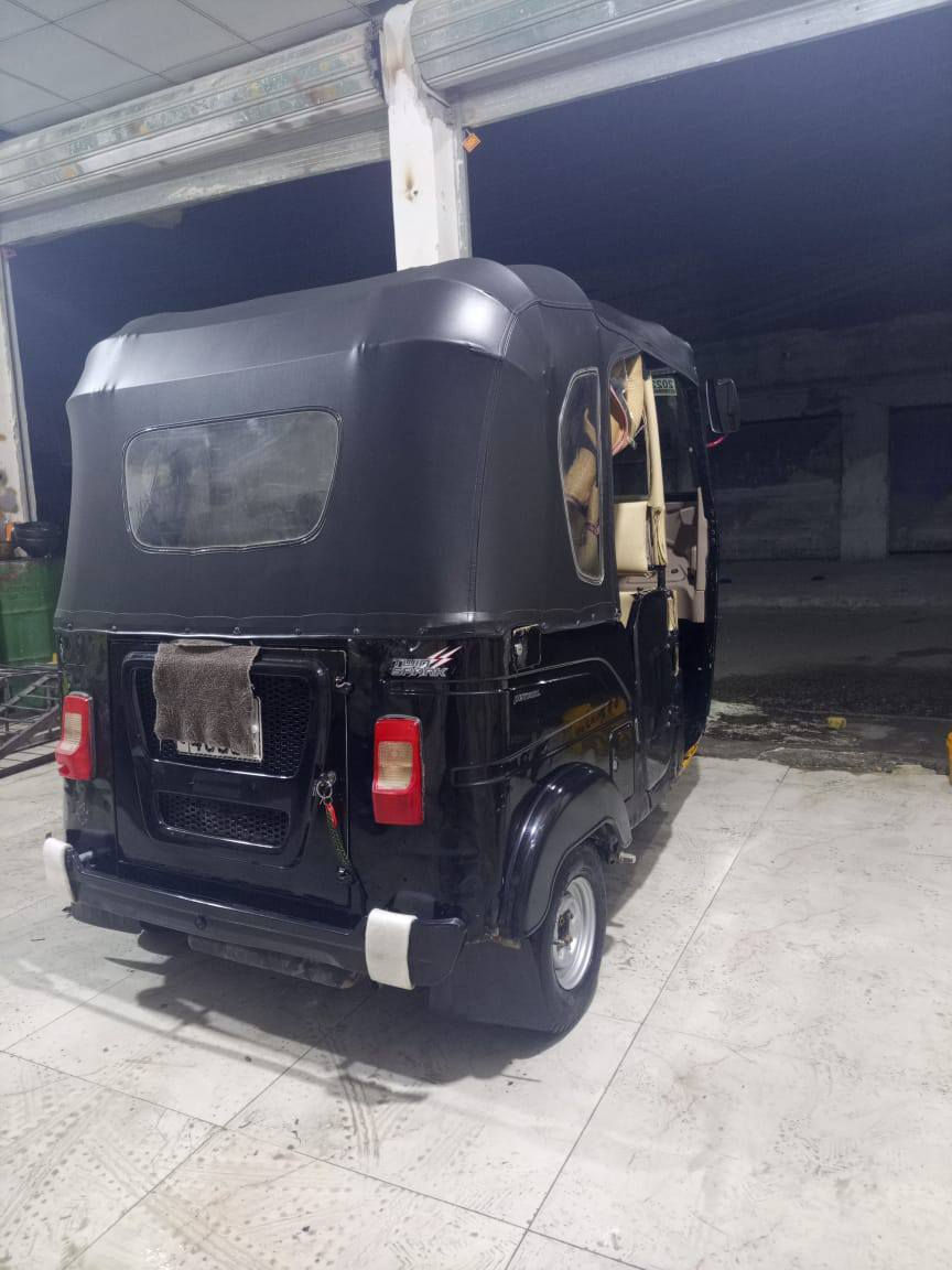 تكتك 22لعنوان ناصرية مركز سعر 8و300رقم***********رقم وسنوية بسمي
