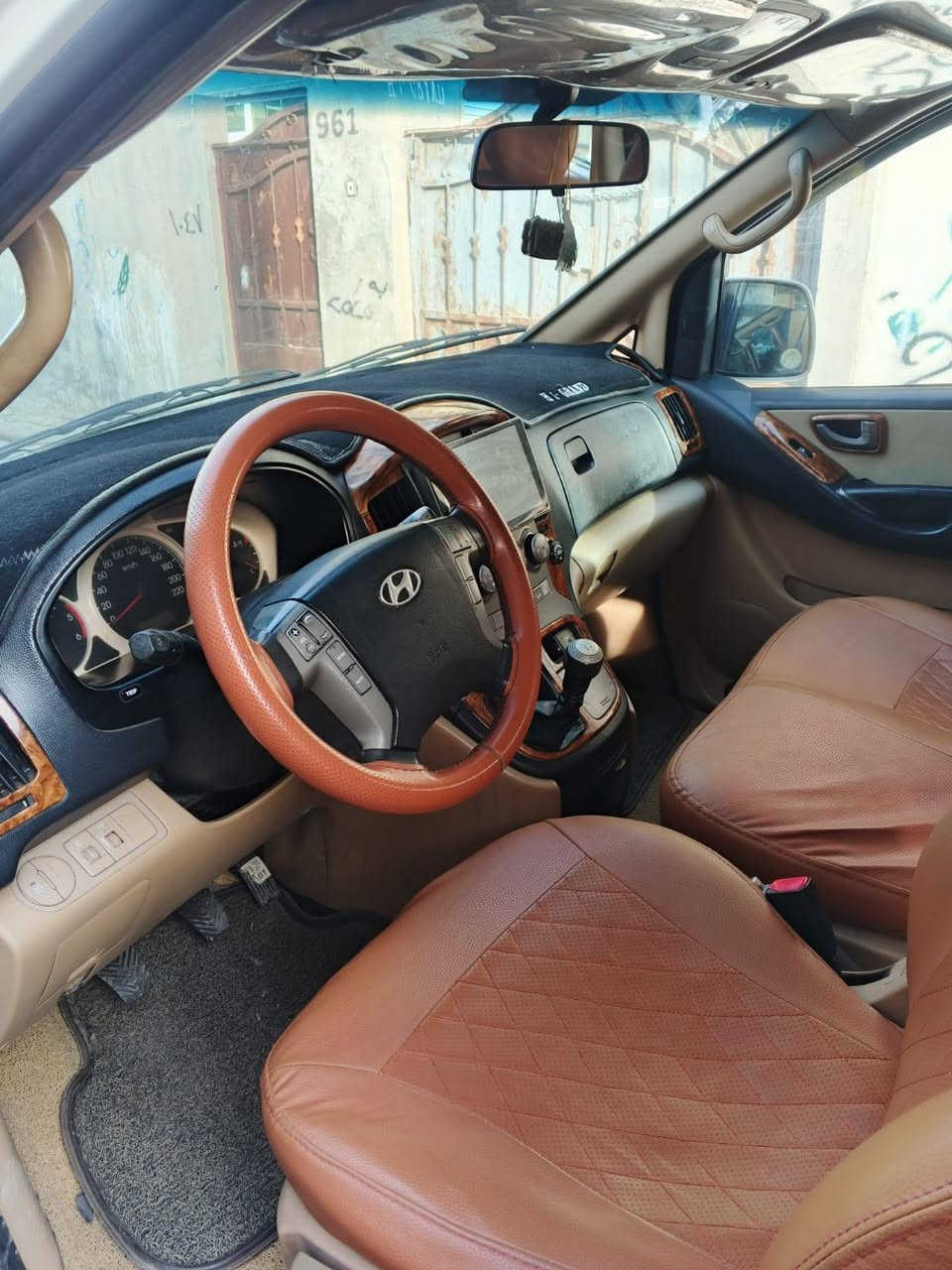 ستاريكس 2010
بدون صبغ
بس تعديل بيها مكانين
سعر ١٥٥وبيه مجال لطيبين
رقم جديد
هزا جديد
***********
واتساب
@@@@@@@ أربيل, العراق
