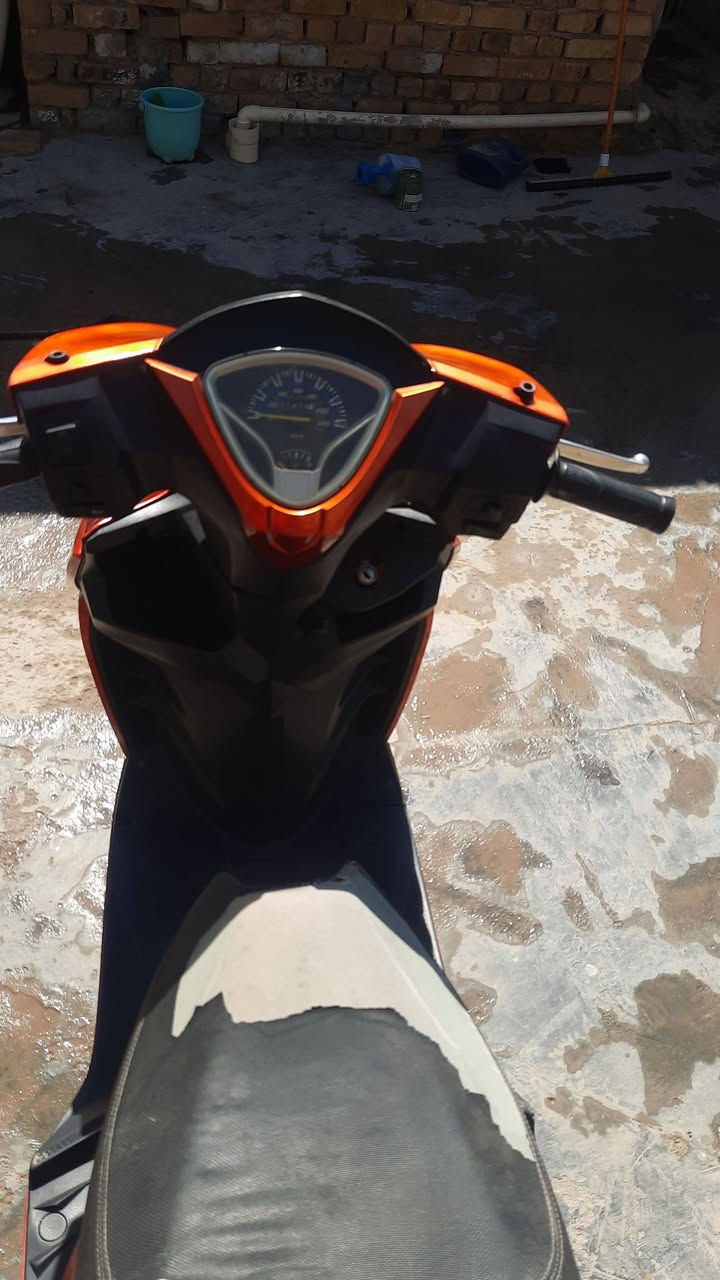 سلام عليكم  دراجه للبيع سكنس صيني الشراي /البائع
مفتوحه /لا ما مفتوحه ✨
بيه نهضه /اي بيه نهضه 💪🏻
كهربائياته شغالع /شغاله كله 💙
 تشتغل سلف وهندر /لا بس سلف 🫴
اشكد سعره/ 350قفل قفل 🔒🔒
وين مكانك / الحمزه الشرقي 🌗
اذا مو شراي لا تتعبني


**إذا كنت صاحب هذا الإعلان وتريد حذفه لأي سبب، رجاءا أرسل رسالة إلى الدعم الفني**