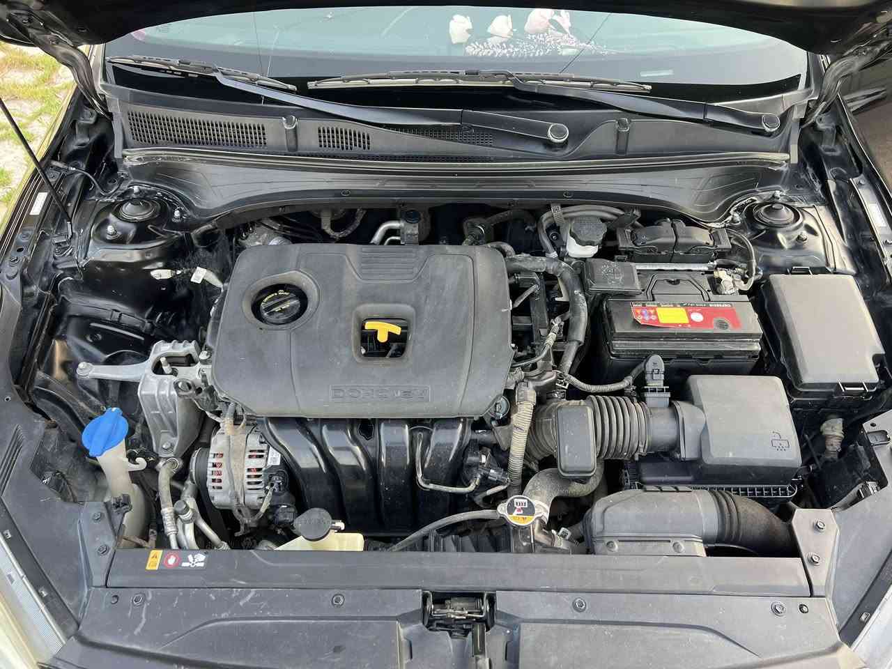 ‏سلام عليكم فورتي موديل 2021 سيارة كفالة عامة بيه بارد بل جاملغ عكس السيق  فقط   جاهزه من جميع النواحي صدر تبريد كير مكينه 2000دوش بيه سونار السياره الموقع بغداد حي العامل 
*********** 
موصفات 
1بصمه 
2توقف ذاتي 
3مثبت سرعه 
4تحديد مسار 
5كامره دواره
6تشغيل عن بعد  
باقي الموصفات المعروفه 
بدون فتحت سقف  
سعر 150بيه مجال 
رقم اربيل تحويل او وكالة
