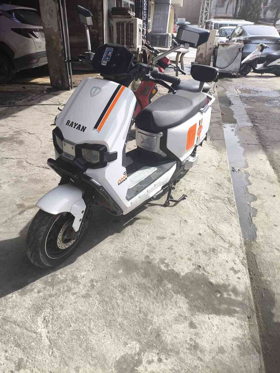 السلام عليكم دراجه شحن ريان وحش الكون الدراجه نضيفه كلش استخدام 5اشهر للبيع العنوان بغداد السعر ٩٠٠ او بيهة مجال للستفسار واتساب ***********
