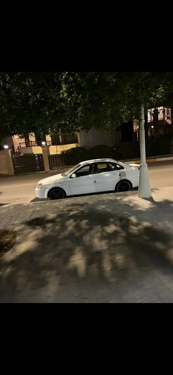 � للبيع أوبترا 2012
رقم بغداد إنكليزي

🔧 مكينه كير جدد
❄️ تبريد ثلج
📱 شاشة أندرويد
💡 منظومة زينون شادله
✅ السيارة كاملة من كلشي وما تحتاج ايشي

💰 السعر 83 وبيه مجال للجاد
📞 ***********
