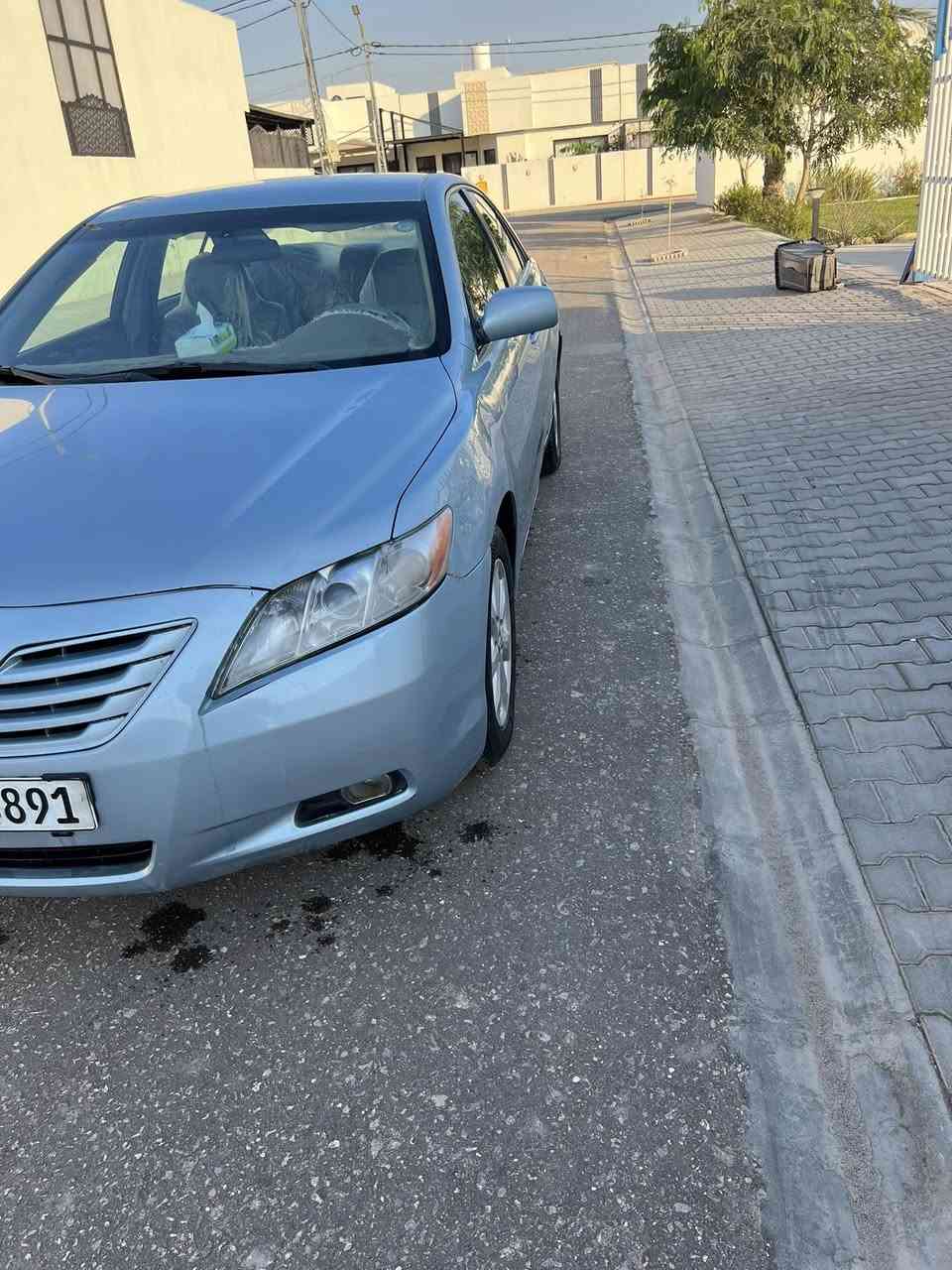 السلام عليكم
كامري مديل 2009 وارد أمريكي 

السياره كلين كفاله عامه من الضربه والصبغ والتبديل 

السياره على وضع الشركه 

كير محرك جديد محرك 4 اسلندر 2400 

تخم تاير جديد حداديه جديده تبريد ثلج ❄️

المواصفات نص كشن كهرباء 

مكان السياره النجف السعر 100 وبيه مجال قليل 

الاستفسار اكثر الاتصال على الرقم ***********
