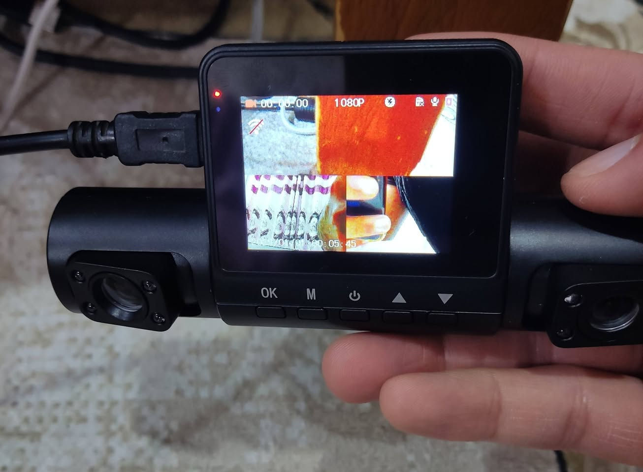 داش كام 4 كاميرات 
جديدة ومفحوصه 
تسجل صوت وصورة + بيها WiFi


**إذا كنت صاحب هذا الإعلان وتريد حذفه لأي سبب، رجاءا أرسل رسالة إلى الدعم الفني**