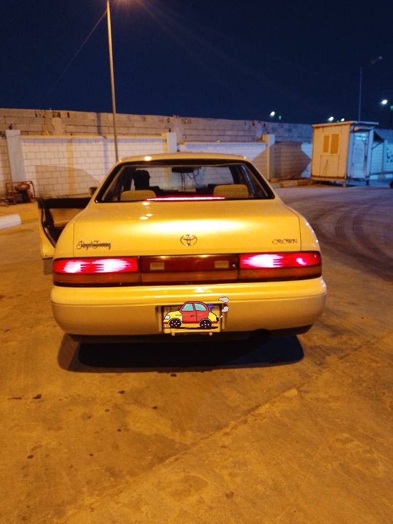 بطه لؤلؤي محزم كفاله عامه من الضربه والكص والنقل والصبغ مكينه كير تبريد حداده تخم  تاير لايت زنون اصلي سياره جديده بجيس مال جناي سنويه لل 27 سعرها 72 وبيها مجال *********** بصره
