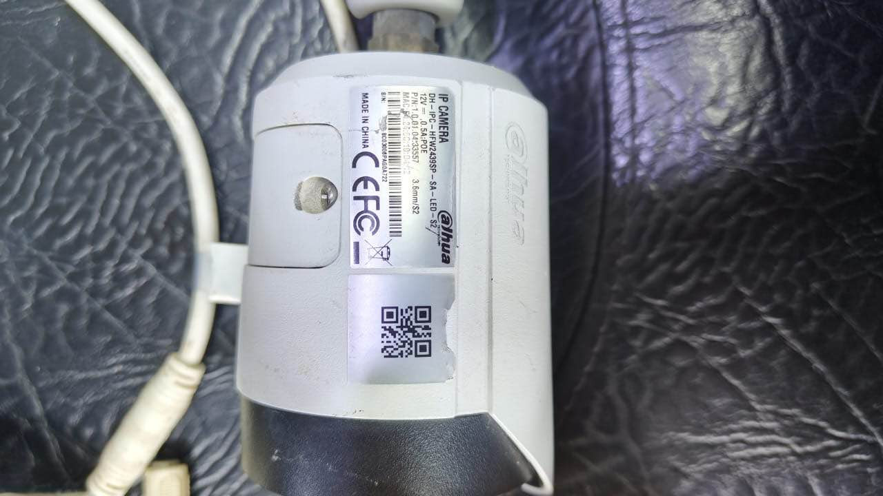 📢 للبيع كاميرات مراقبة IP – 4 ميگابكسل

🔸 العدد: 4 كامرات فقط
🔸 الدقة: 4MP وضوح عالي
🔹 منفذ: RJ45 (شبكة
🔸 الحالة: استعمال قليل ونظيف
🔸 مناسبة للبيت، المحلات، الشركات

📍 الموقع: ميسان – المجر الكبير

💰 السعر: 325 ألف دينار
🛠️ التكملة (NVR أو باقي المستلزمات) من المشتري

📞 للاستفسار فقط:
*********** المجر الكعبي, ميسان
