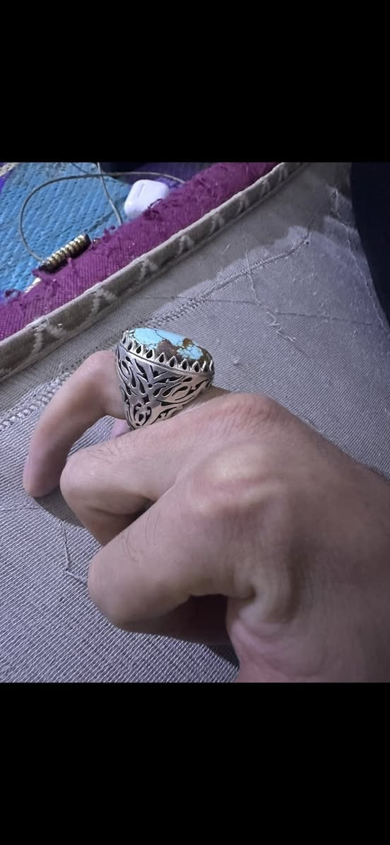 محبس نيشابوري بل ذمه للبيع لسعر 100الف عنواني بغداد مدينه لصدر ***********
