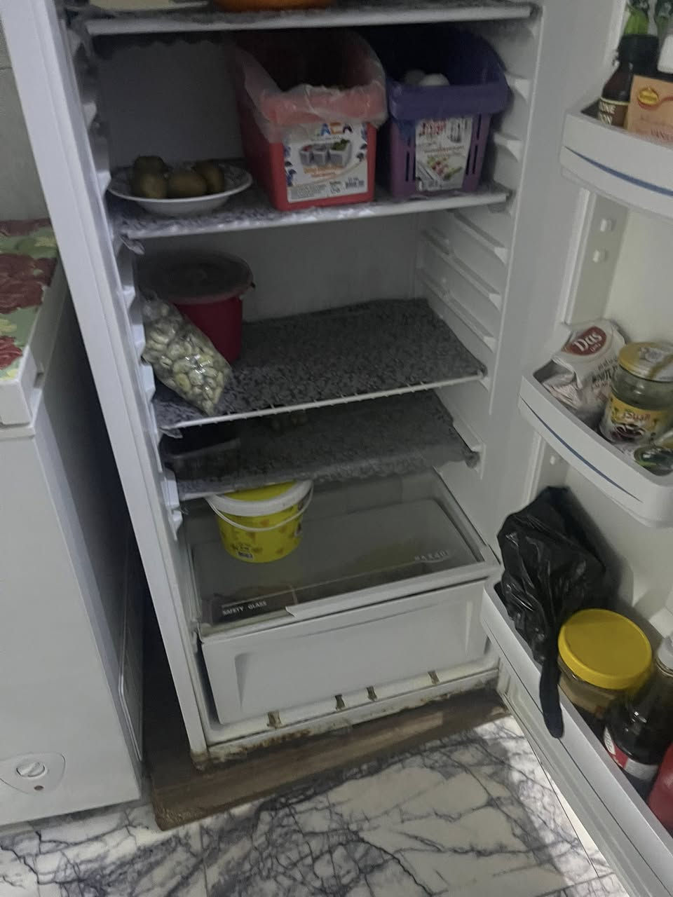 السلام عليكم غراض للبيع  نضيفات ثلاجه كلشي مابيهه مداخله تصليح ب150 والغساله نضيفه عالفحص ب300@إشارة


**إذا كنت صاحب هذا الإعلان وتريد حذفه لأي سبب، رجاءا أرسل رسالة إلى الدعم الفني**