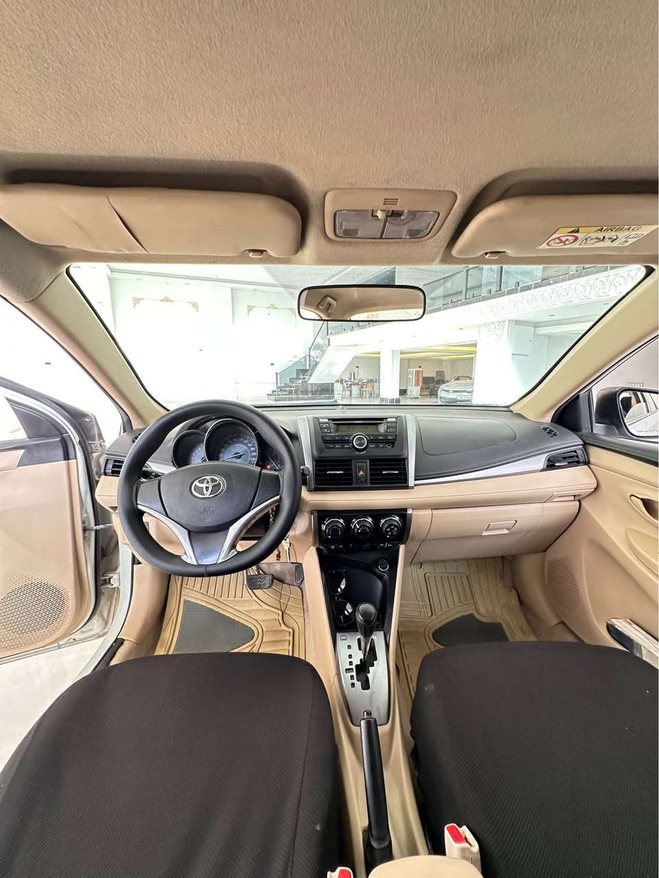 ‏Toyota 
مودیل:yares
سنة الصنع : 2016
سعر : 109 قفل
المسافة المقطوعة :230km
حالة سياره  بدون سبخ  للمزيد من المعلومات يرجى الاتصال على : *********** دهوك, العراق
