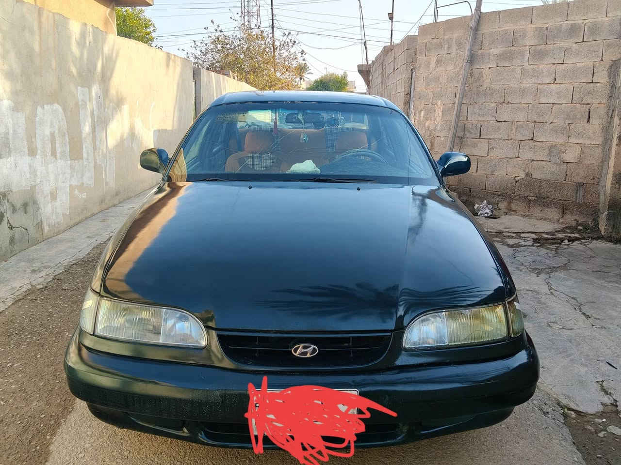 ياالله السلام عليكم ورحمه الله وبركاته 
سياره سوناتا تو موديل 93 سنويه جديده هزه جديده كير مكينه حاويه صدر امامي خلفي خير من الله كهربائيات كلهة شغاله نقصهة بس تبريد السعر 40 ورقه وبيهة مجال قليل للاستفسار على الرقم *********** مكاني ديالى دلعباس
