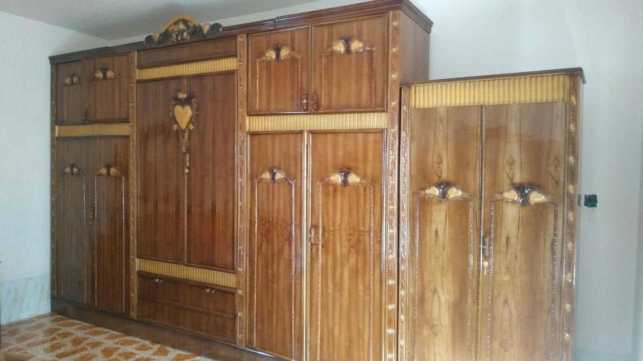 السلام عليكم غرف نوم شغل درجه اولى صبغ ثلاث الوان مثل ما مبين بالصوره استخدام قليل المكان بابل بكرلي 
رقم الهاتف/***********
