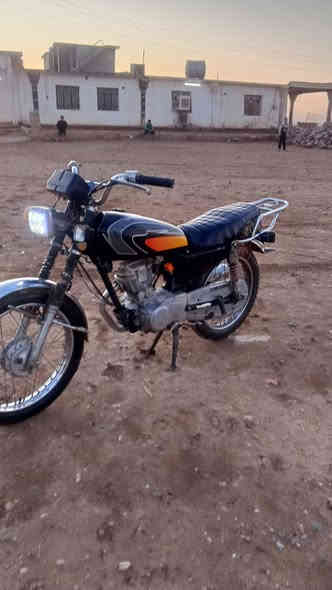 السلام عليكم ماطور للبيع بارت وايرمنيه كلها شقاله اوراق بي السعر 300 وبي مجال للستفسار علا الرقم ***********امراوس يرهم
