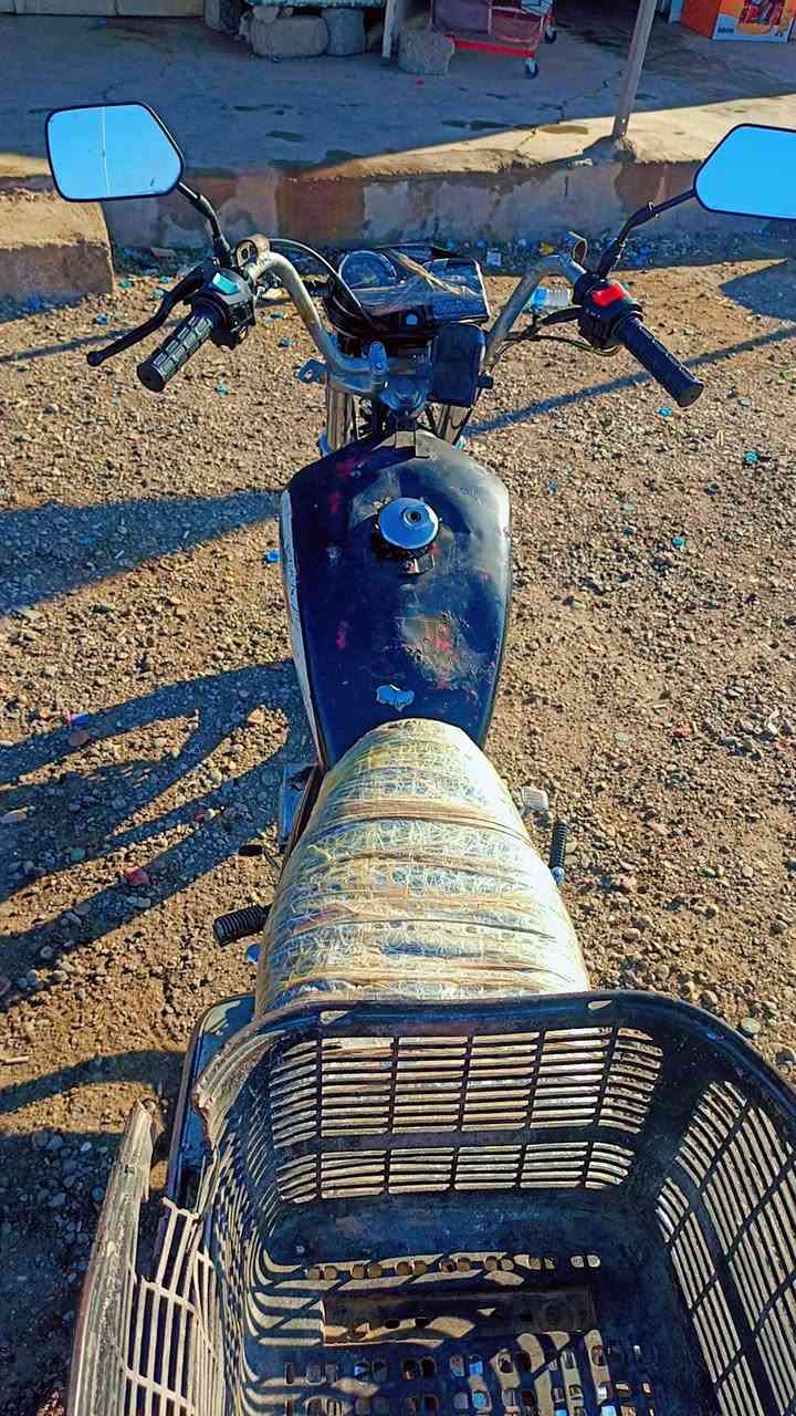 اسلام عليكم  موطور جني بلكين للبيع سعر180 وبي مجال نشاط فول 5 كير  كهربايات كلهه شقاله سلف شقال هرن شقال مناقصه برقي   الاتصال ***********
