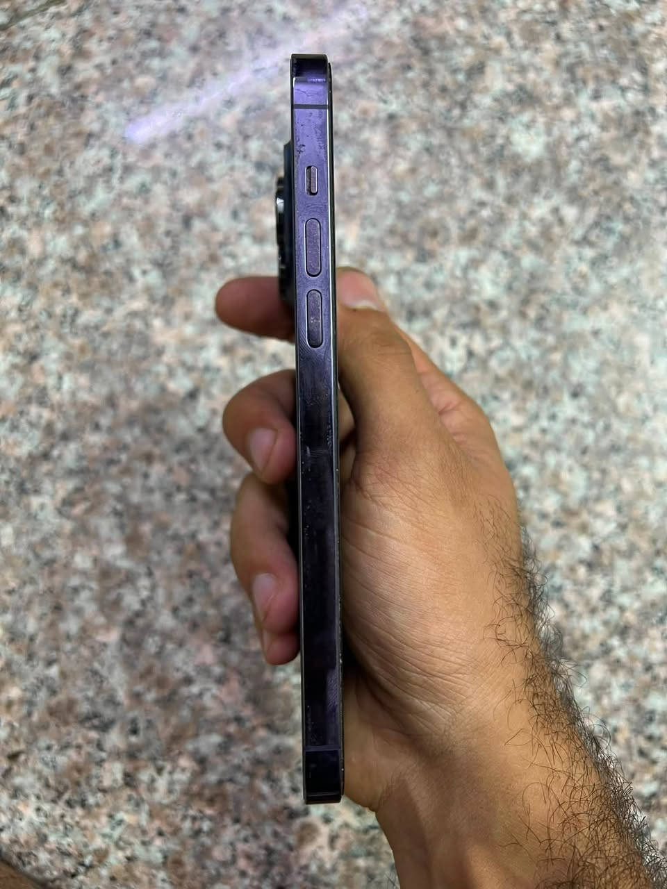 ايفون 14 برو ماكس 
ذاكره 512 
شريحة eSIM 
بطارية 🔋 87 
الملحقات شاحنة + كفر 
النظافة 100% 
كوت/ بغداد 
الرقم : ***********
