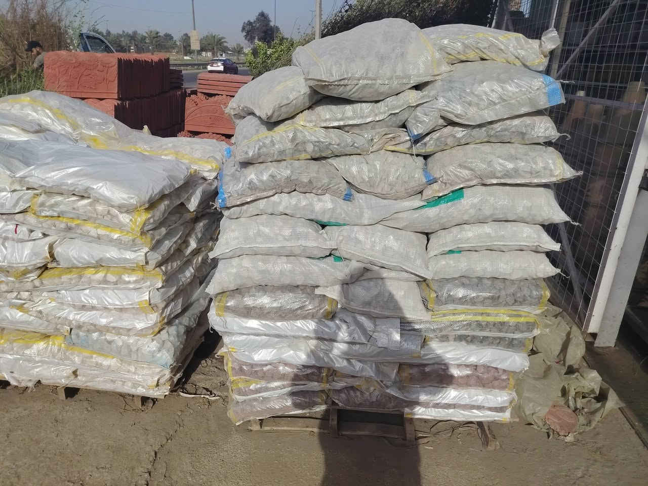 سلام عليكم خوان يوجد كوادر تشجير وتنظيف حدائق كل مساحات بأسعار مناسبه هاذه رقمي متواجد داخل بغداد ملاحضه أي شي تردون موجود هاذه رقمي نتصل دللون ***********/***********/عبدالله
