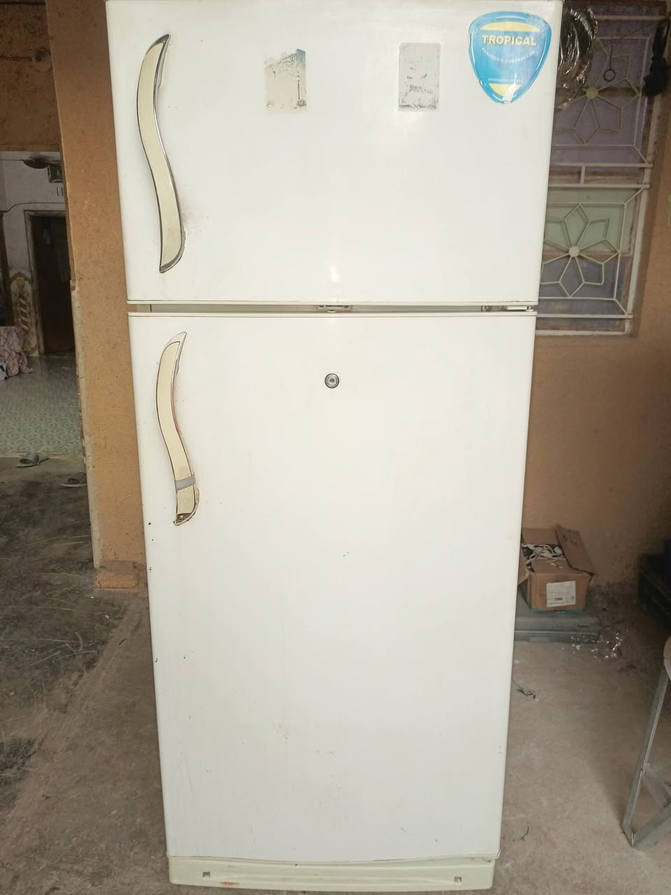 مبرده المتين استخدام شهرين فقط جديده جاهزه السعر 250 و ثلاجه كونكورد لبناني الاصلي بلادي مامفتوحه 20 قدم 200 الف مكاني كربلاء المقدسة ***********
