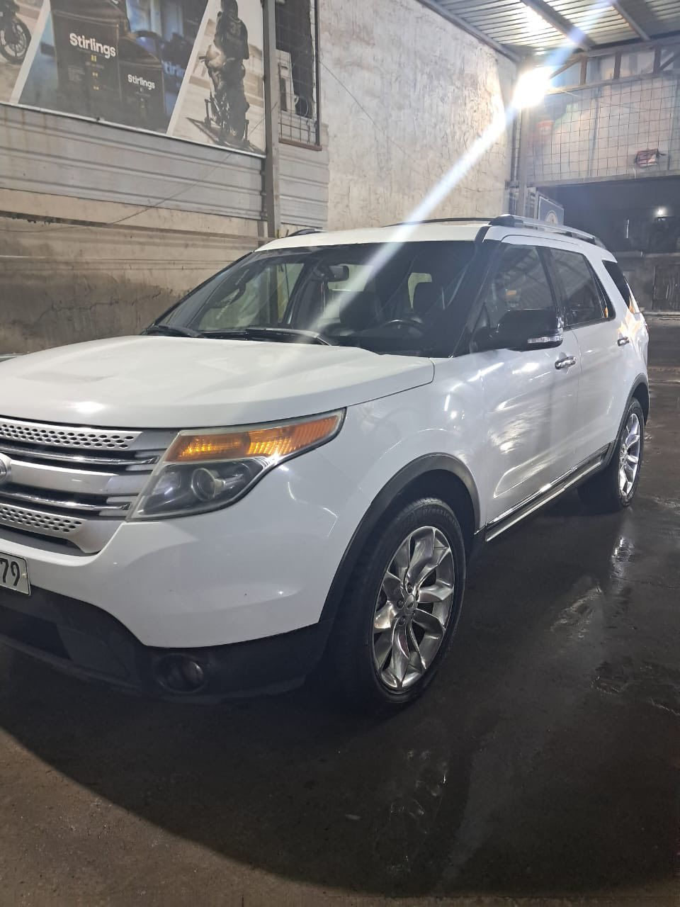 السلام عليكم 

فورد اكسبلور موديل 2014

مكينه 6 
7 راكب

مكفولة بس نص الجاملغ الامامي بارد

السعر 140$ وبيها مجال بسيط

مكاني بابل المسيب

***********

بيع فقط

