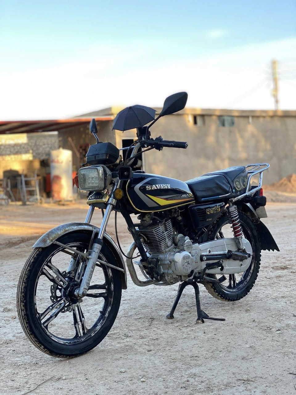 السلام عليكم للبيع ايراني موديل 2021 ماطور ماشاءالله نشاط شلعه ومعدل الكشر نضيف مثل ماموضح كدامك الكهربائيات كلها شغاله باقي الستفسار على رقم ***********
