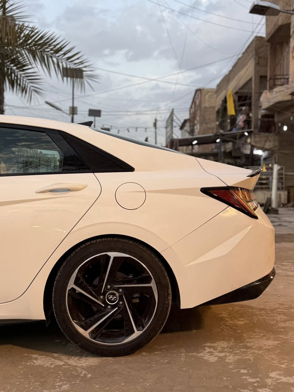 السلام عليكم الانترهـ N Line موديل 2022 ماشيهـ 45 M فول مواصفات لمتدد
وارد امريكي حادثهـا خشم البنيد مع جاملخ الايمن 
سيارهـ ب اسمي تحويل ثاني يوم 
العنوان بغداد البياع 
السعر 150 ورقهـ 
للاتصال والاستفسار *********** 
متواجد ع فيس واتساب
