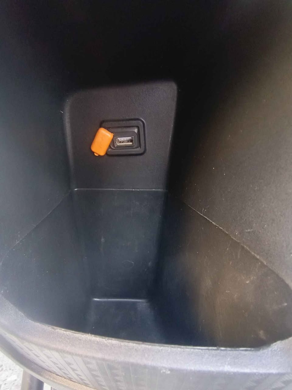 للبيع دراجة شحن الماسه صفر زيرو على وضع شركة حساسات كهربائيات بك امامي خلفي تشغيل عن بعد بلوتوث سماعه جهاز انذار من سرقه بصمات 2بصمات تشغيل من شاشه2 مفاتيح 2 اربيل زانكو 99يم الملعب11 باقي تفاصيل خاص أربيل, العراق


**إذا كنت صاحب هذا الإعلان وتريد حذفه لأي سبب، رجاءا أرسل رسالة إلى الدعم الفني**