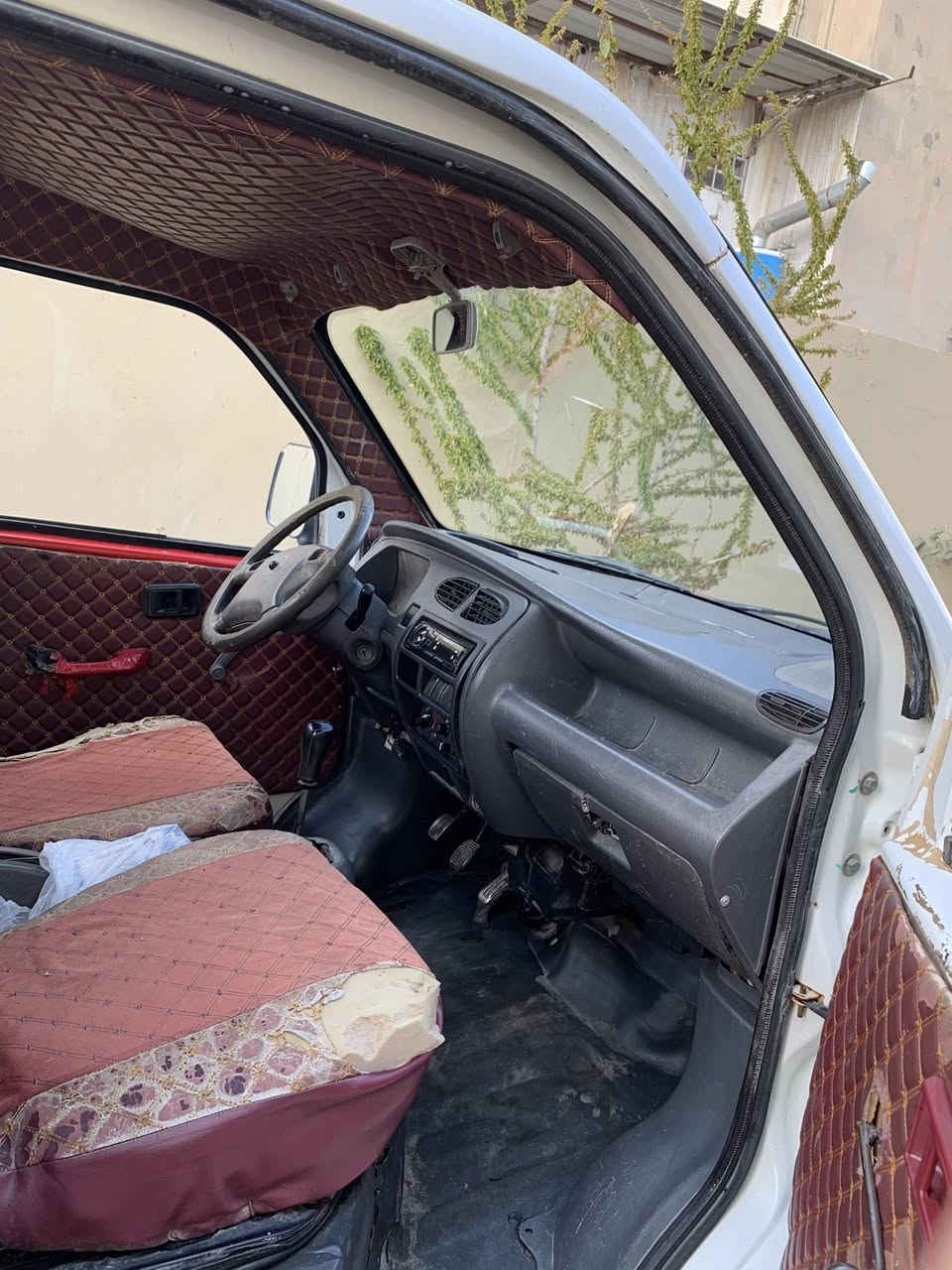 السلام عليكم بكم او كيا 

قلاب صيني حلوه ونضيفه 

موديل 2013 جديده

مرقم بغداد تحويل ثاني يوم 

صاحبه موجود با الشرقاط 

سنوية تسقط 27 شهر  4 

السعر 27 وبي مجال قليل صدر نضيف وتواير نص عمر 

اتصل ***********

زين***********
