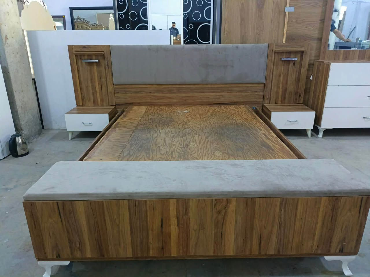 غرفه نوم للبيع كامل فقط كنتور ماعنده سعره150 شراي خابر رقم *********** Singapore
