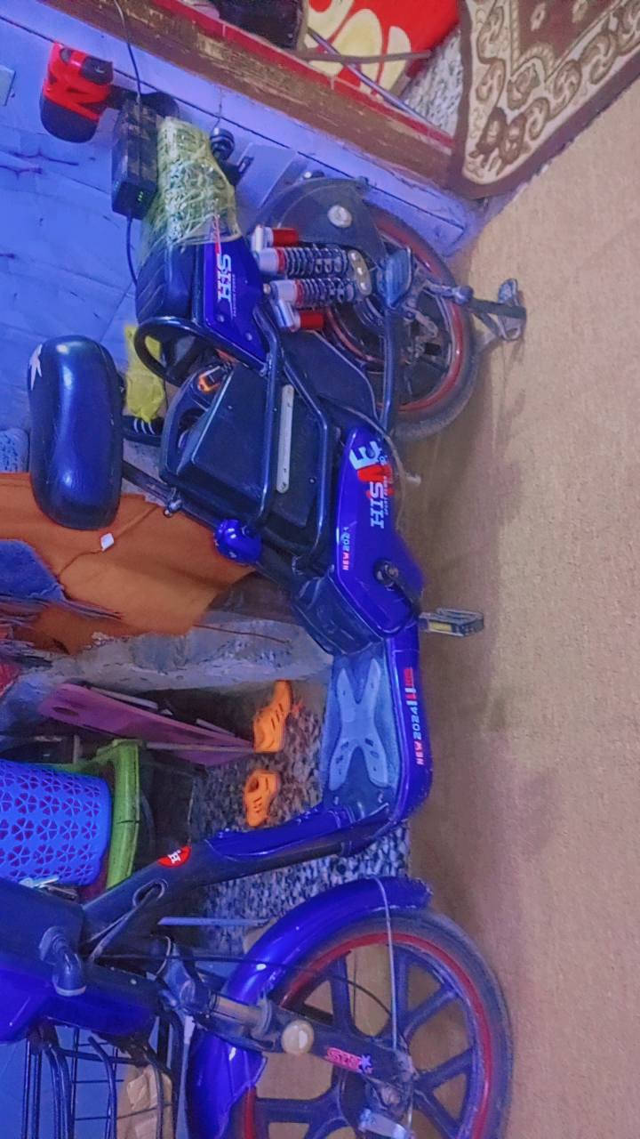 سلام عليكم ورحمة الله وبركاته
دراجةة HIS 

مديل2024

مابيه نقوصات بس ابريك امامي ما يشتغل خلفي شغال كهربائيات شغاله 

سرعة 99 

سعر 650وبيهه مجال 

تواصل فيس واساب 

***********
