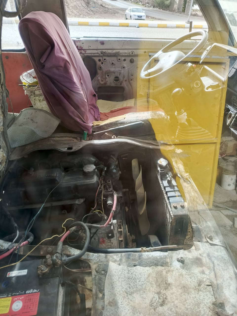 كيا بستا للبيع  موديل 93 وكاله عامه مكينه هسه مجفتها 10ورقات كير جديد ***********
