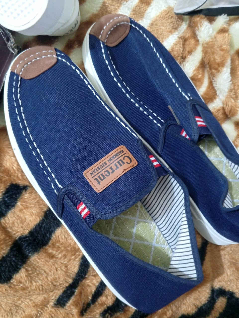 سعر القطعة ٨ الاف مع توصيل


**إذا كنت صاحب هذا الإعلان وتريد حذفه لأي سبب، رجاءا أرسل رسالة إلى الدعم الفني**