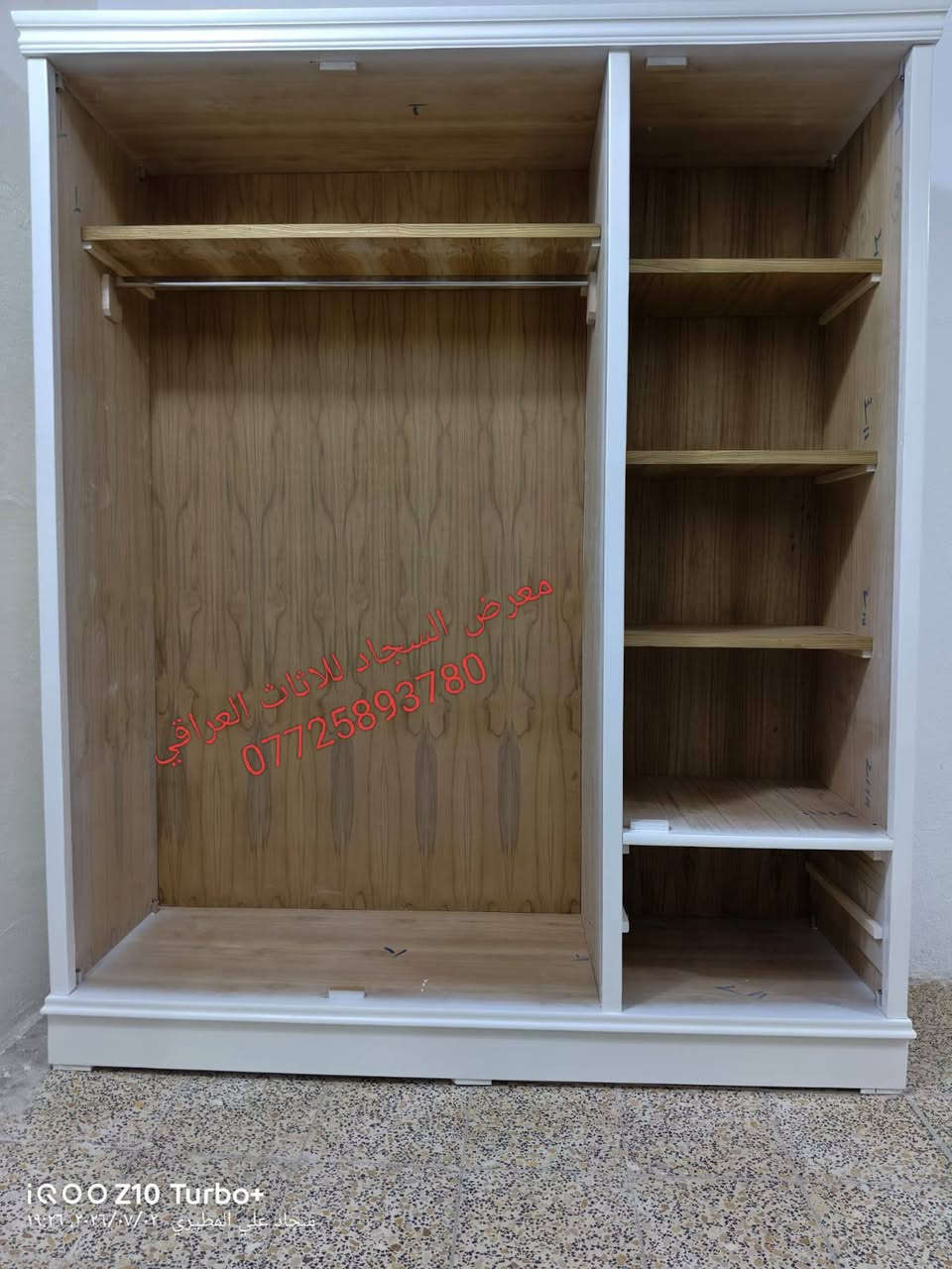 تصميم كناتير خشب سنديان والداخل صاج صبغ اوف وايت
                  معرض السجاد للاثاث العراقي 
بغداد الدورة أبو دشير الشارع التجاري 
***********
***********
