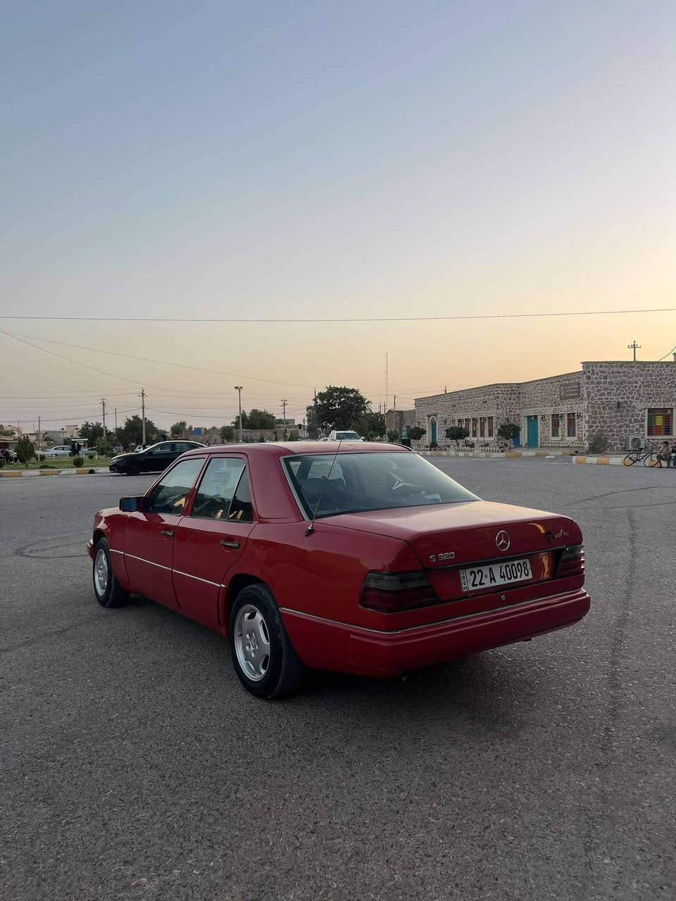 مارسدس دب 300 موديل92  رقم دولي وسنوية جديد 2029  محرك بطه VVT شرط دواخل كل جدید مابیە ضربه تبريد تايرات ويل جديد شرط كيرو محرك تحويل غرامة سیارة جاهزه
سعر 57 بية مجال 
***********
