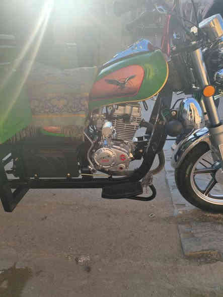 سلام عليكم شباب تسوته للبيع الستوته كفاله عامه زيرو
صار لها سبوعين نازله من الرمبه + الستوته بيها تفصال خشب كامل اوراق كامله شركه بلال السعر مليونين و600 وبيها مجال حك الجيه مكاني بغداد الدوره ابو بشير للاستفسار الاتصال على الرقم ***********
