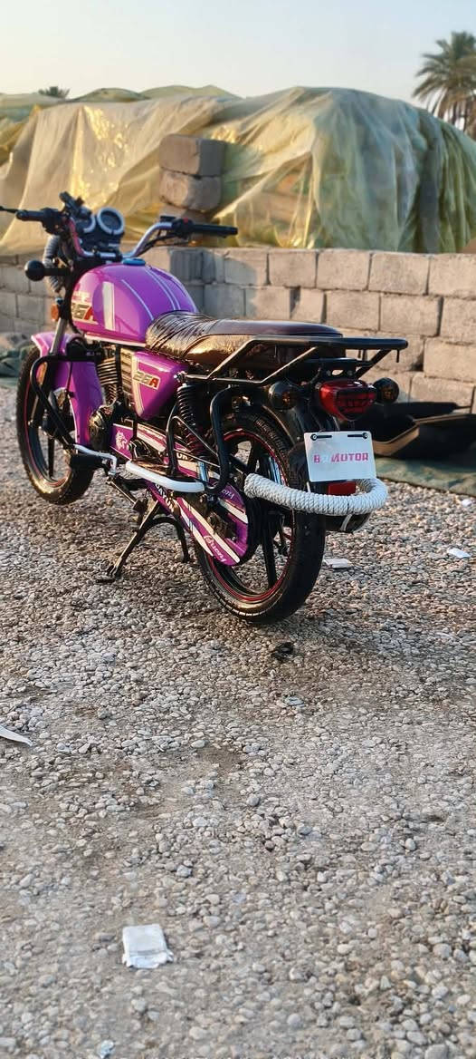 لبيع محرك 150دراجه برغي مامفتوح بيه 2200وبيه مجال ***********
